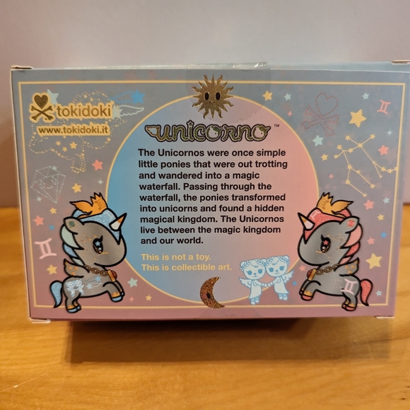 Tokidoki Zodiac Unicorno Gemini 2021 Collectible Vinyl Art - Picture 2 of 2
